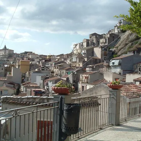 Casa Di Nonno Mariano Casa vacanze Motta Camastra